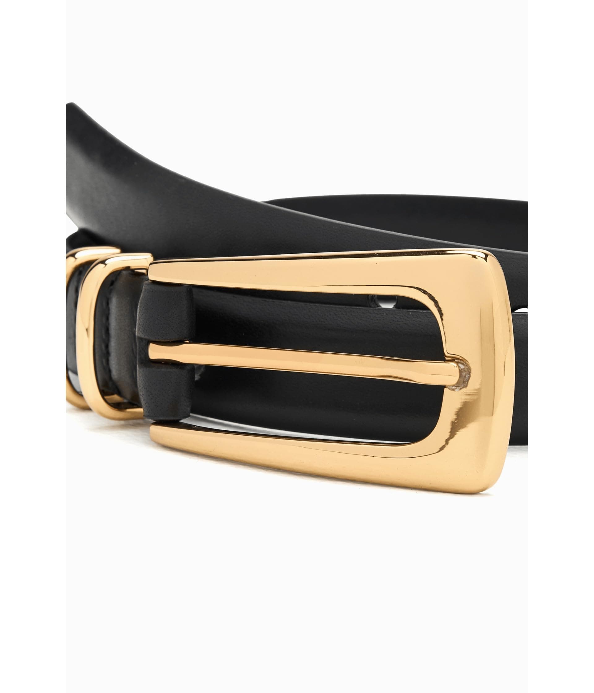 Madewell Elongated-Buckle Belt in Suede — vista 2
