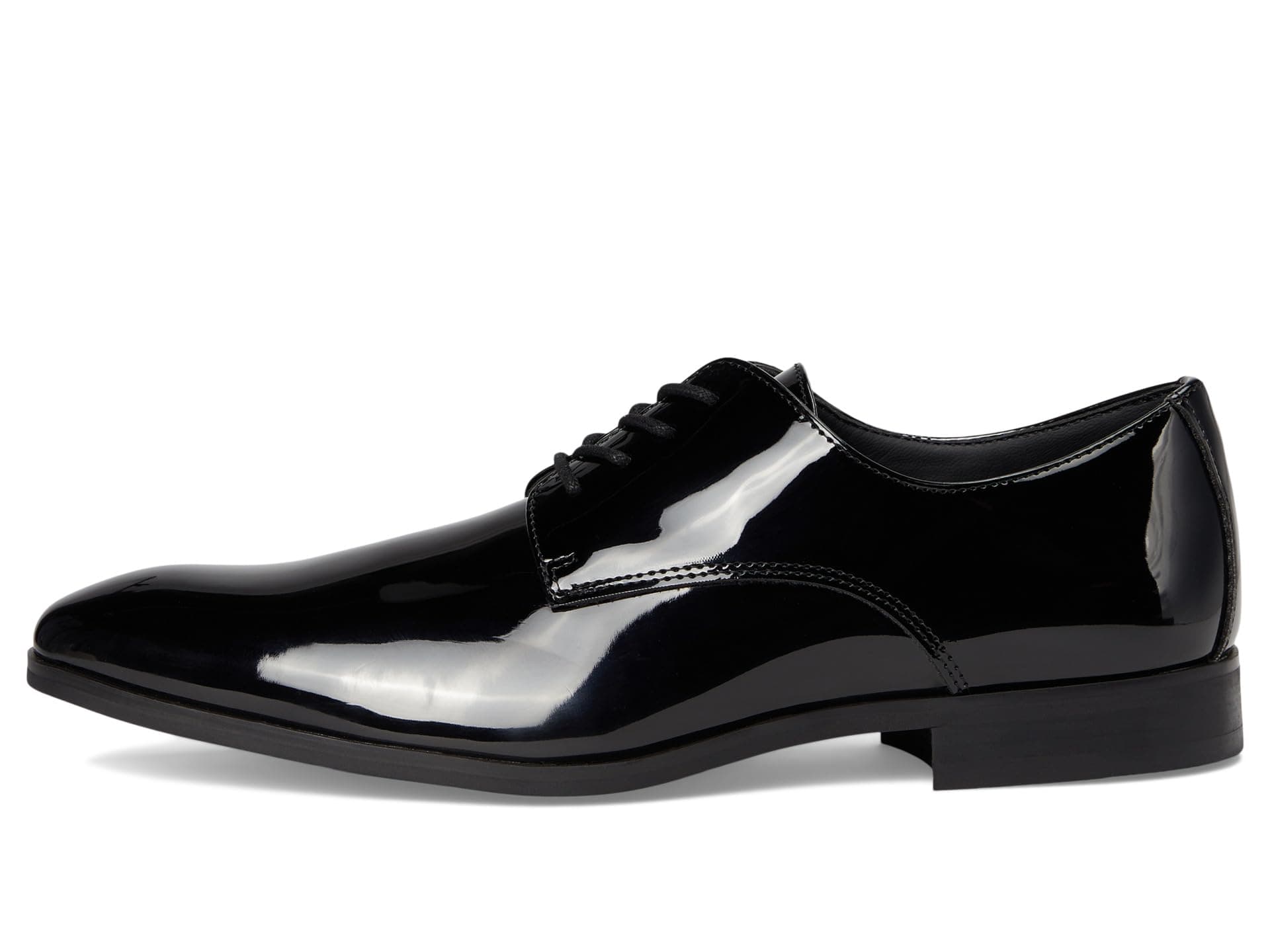 Kenneth Cole Hogart — vista 1
