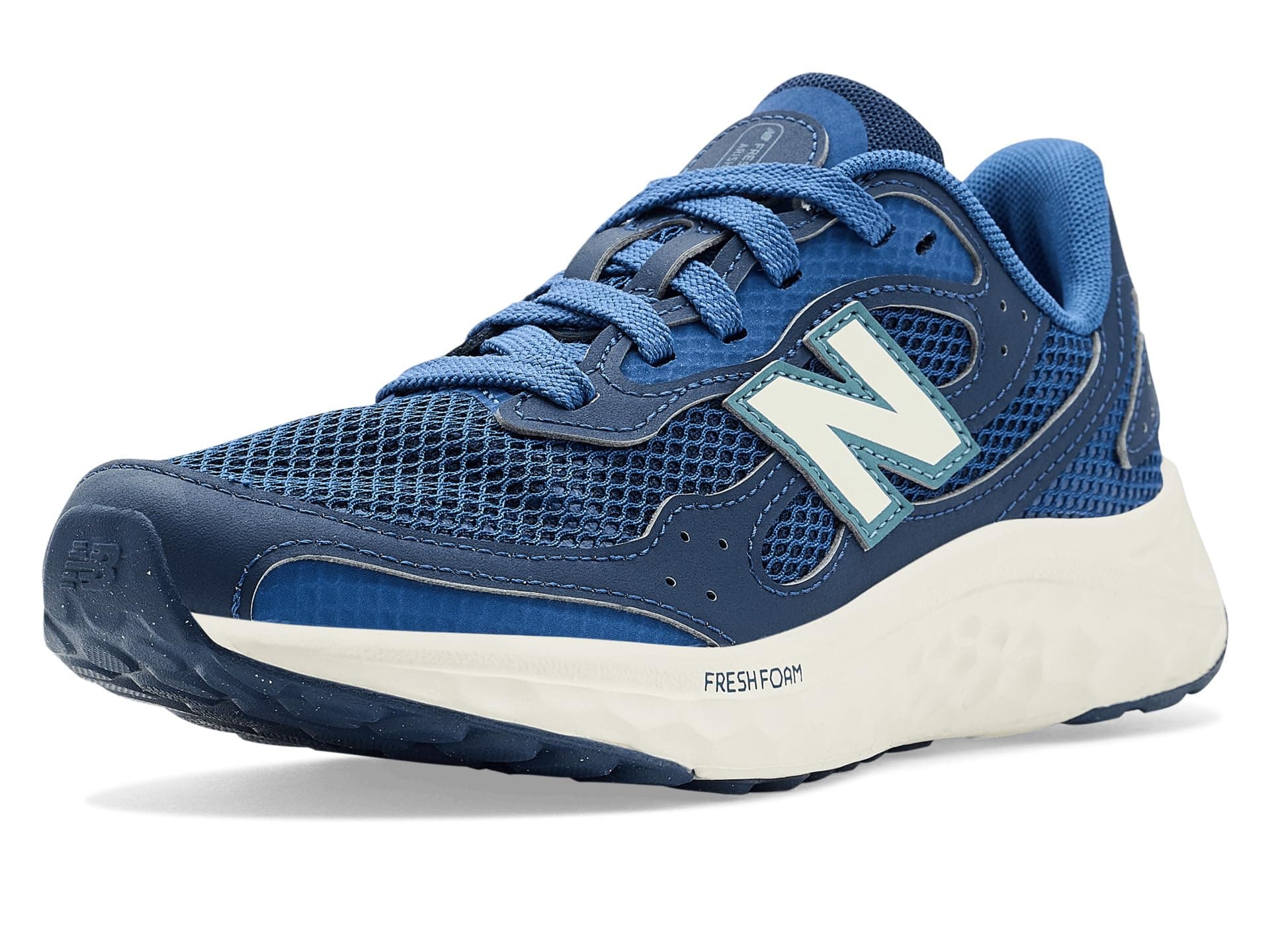 New Balance Kids Fresh Foam Arishi v4 Tiralux (Big Kid) — cor Marinho