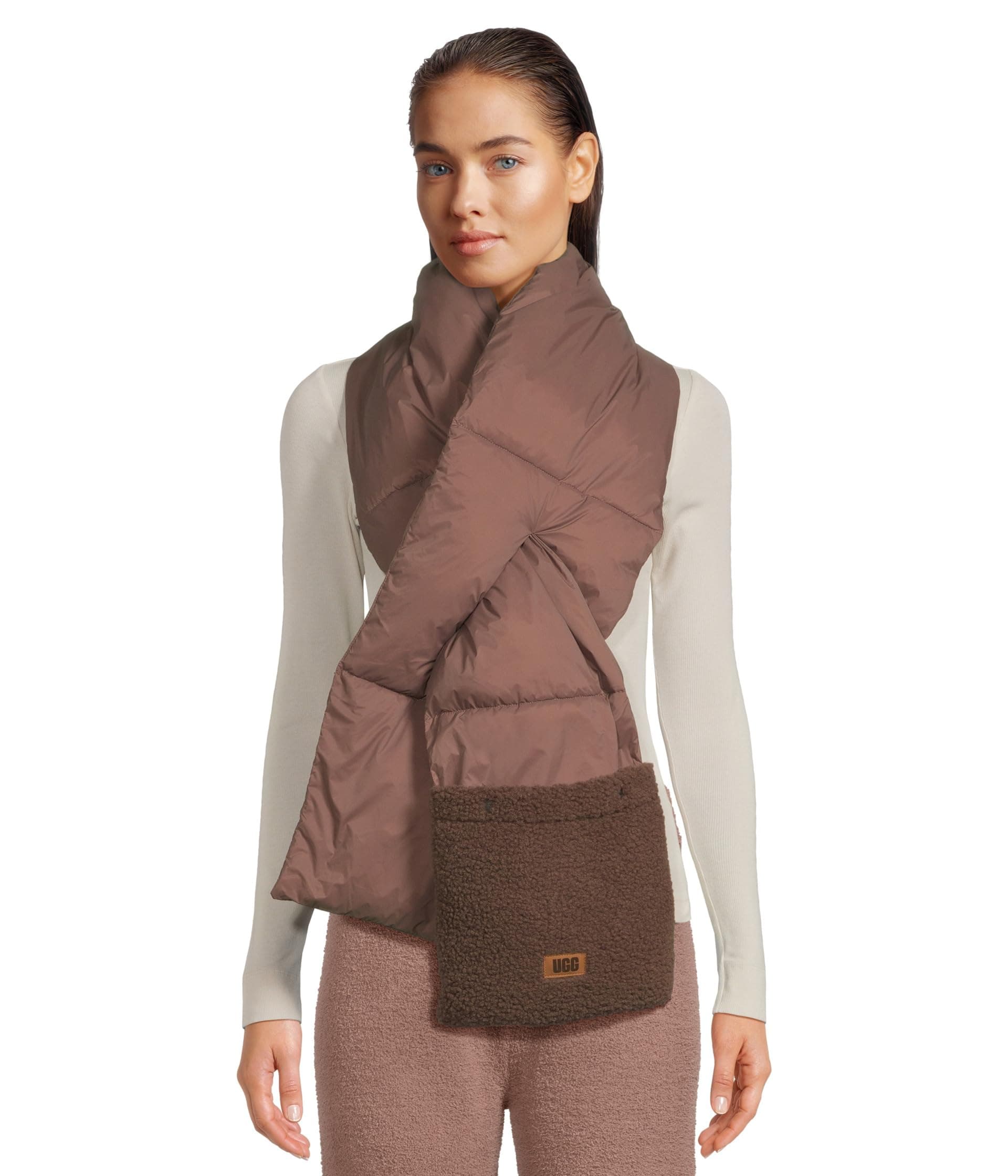UGG All Weather Fluff Packable Scarf — vista principal