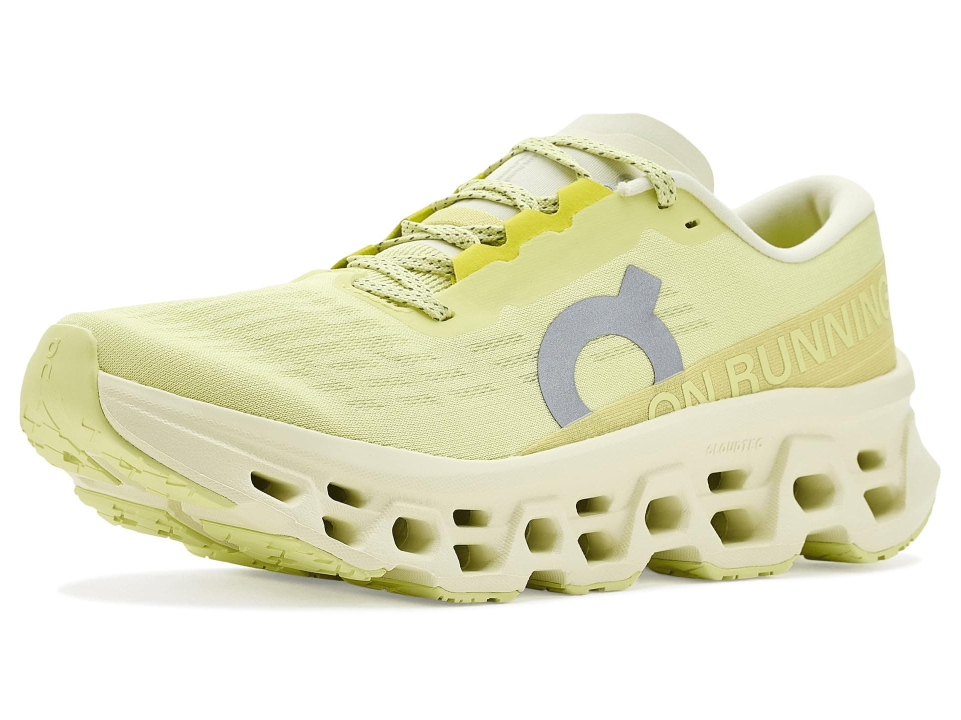 On Cloudmonster 3 — cor Bege