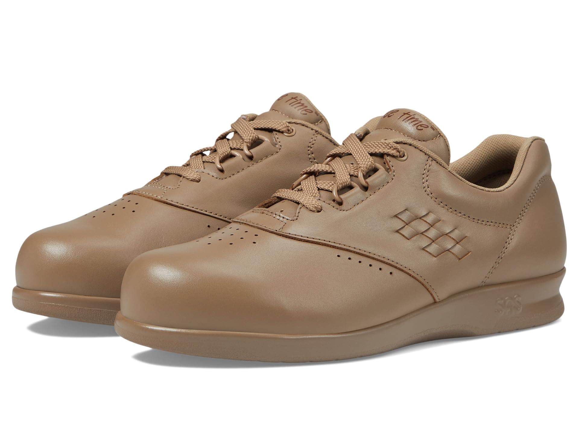 SAS Free Time Comfort Walking Shoe — cor Marrom