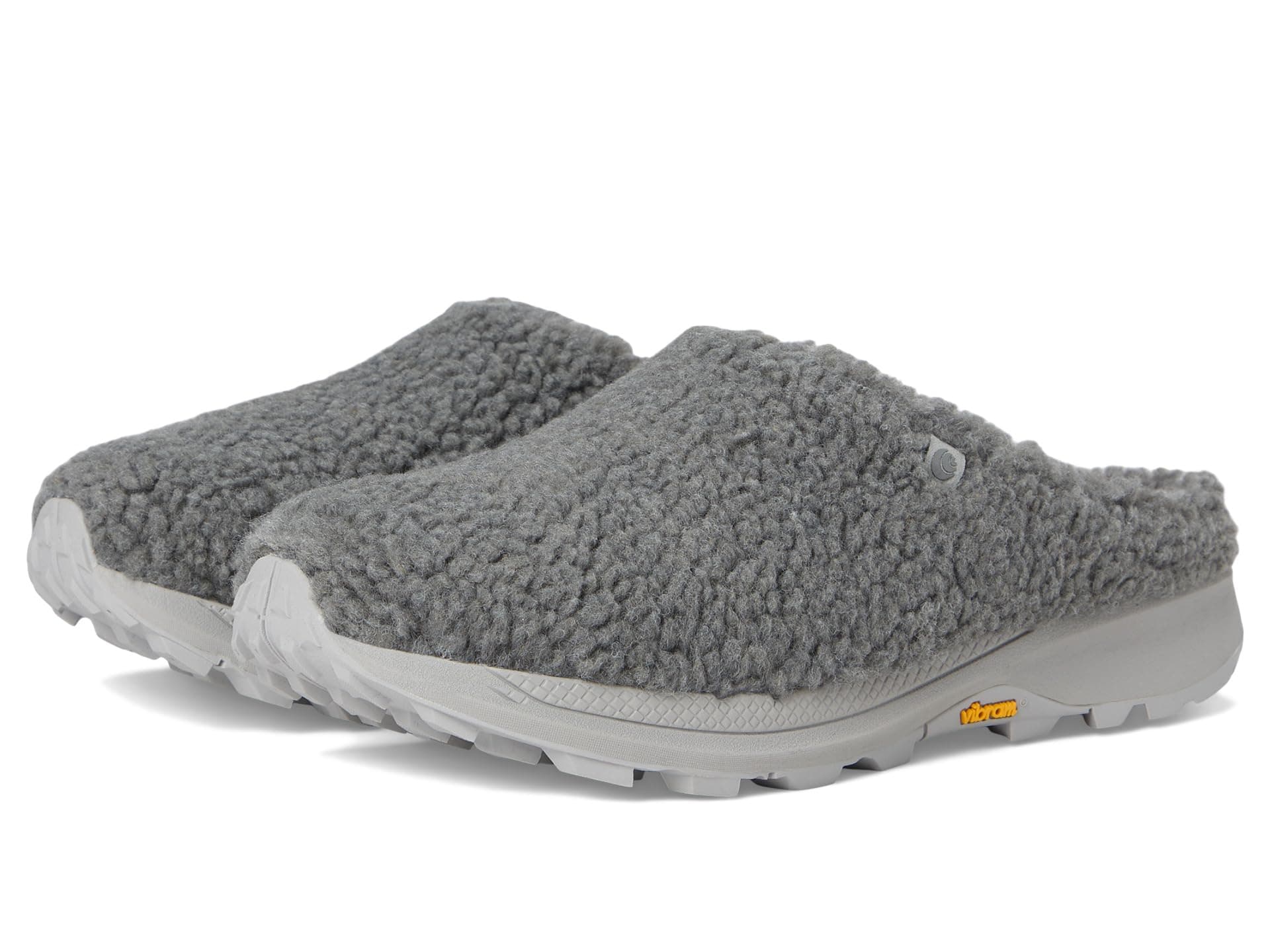 Topo Athletic Revive — cor Cinza